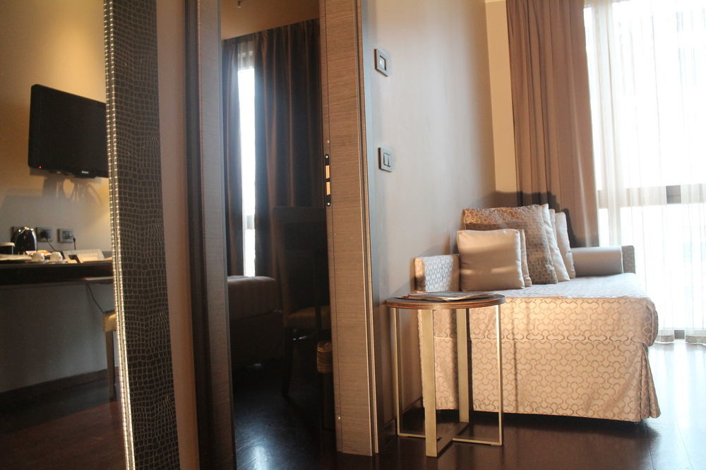 Uptown Palace Milán Exterior foto